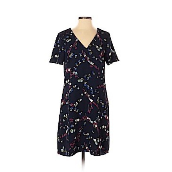 Ann Taylor Dresses & Skirts - Ann Taylor- Navy Floral V Neck Office Midi Dress